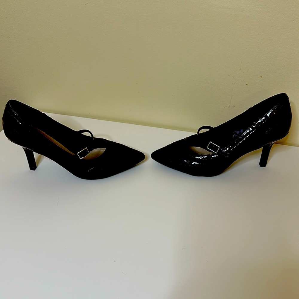 Dana Bachman heels